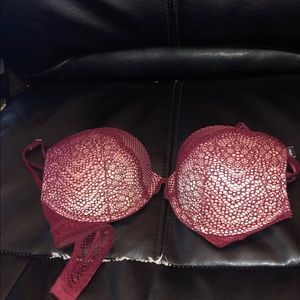 Victoria’s secret bra very sexy red